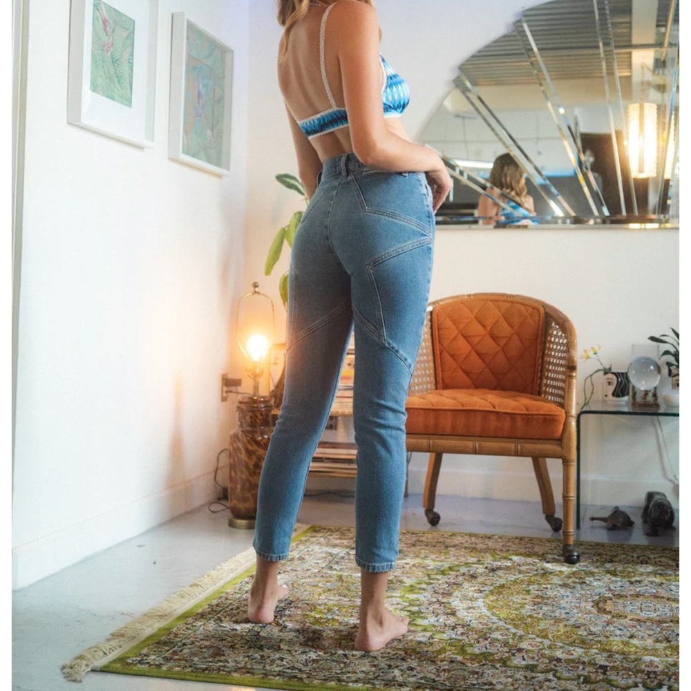 REVICE JEANS - Venus Crops / Lightyear Wash/ NWOT